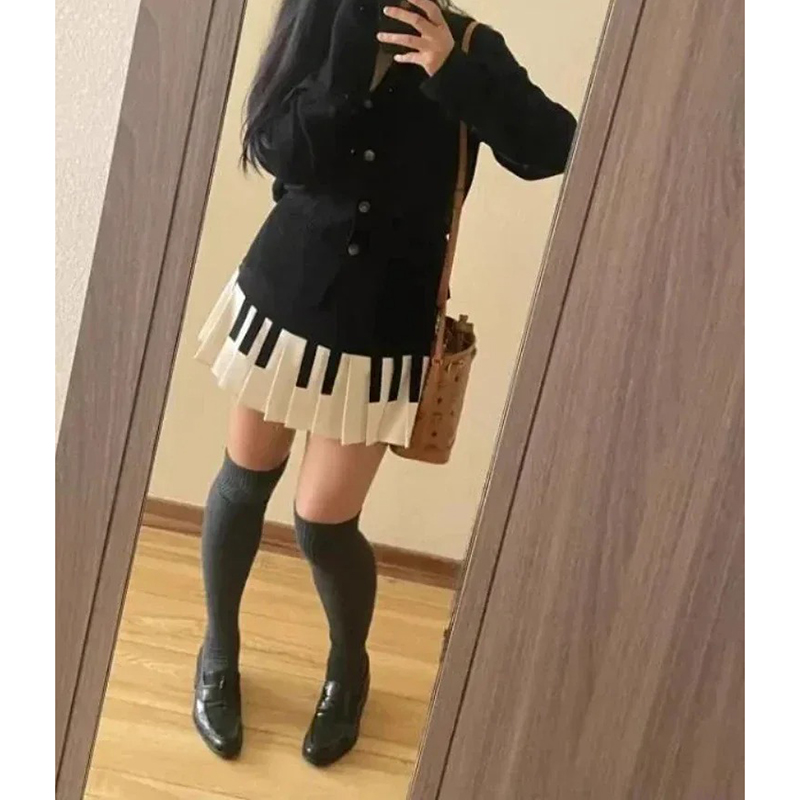 Street Fashion Korean Girl - กระโปรงแฟชั่นดีไซน์เนอร์สำหรับผู้หญิงฤดูร้อน สไตล์เกาหลี สีดำขาว ทรงเอเข้ารูป กระโปรงสั้นลำลองสำหรับสาวๆ