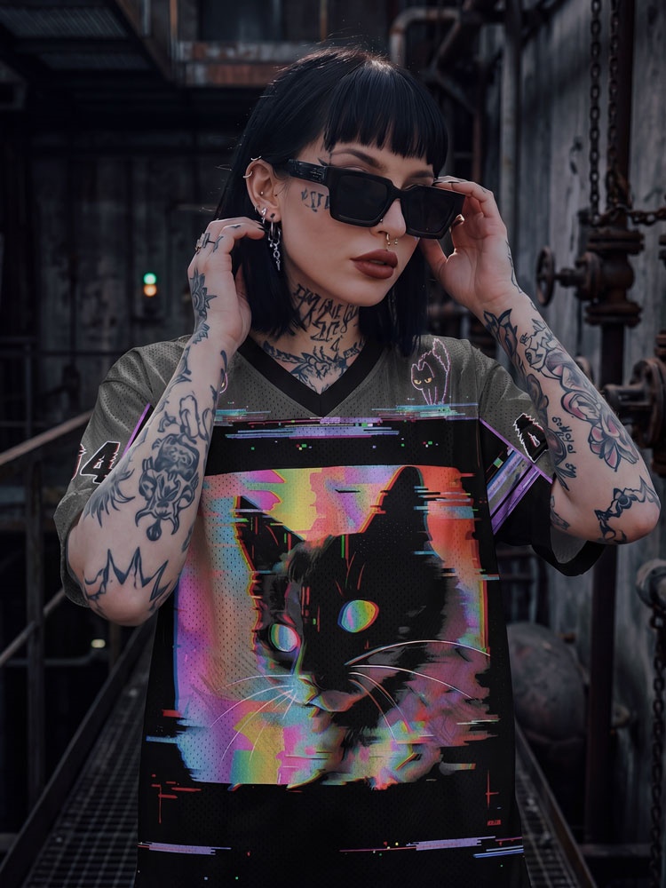 Street Fashion News - เสื้อยืดแฟชั่นกีฬาธีมนอร์ดิกใหม่ปี 2026 แขนสั้น คอวี สไตล์สตรีทวิว ของขวัญสำหรับแฟนคลับตำนาน