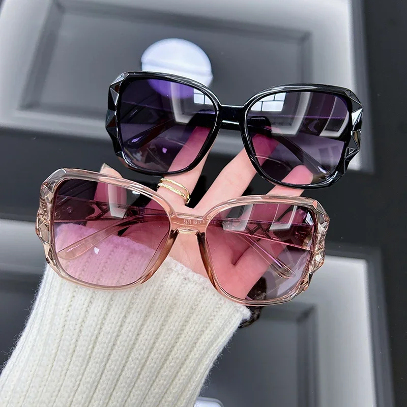 แว่นกันแดดวินเทจทรงโอเวอร์ไซส์ - Street Fashion Brands บทวิจารณ์และราคา