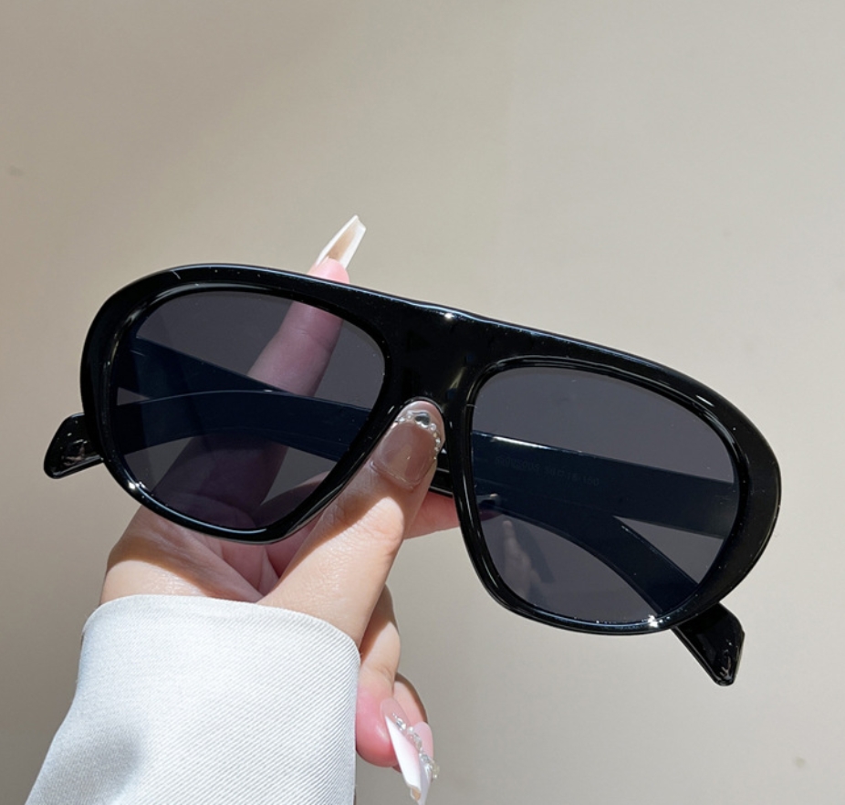 แว่นกันแดดนักบินทรงโอเวอร์ไซส์ - Street Fashion Brands บทวิจารณ์และราคา